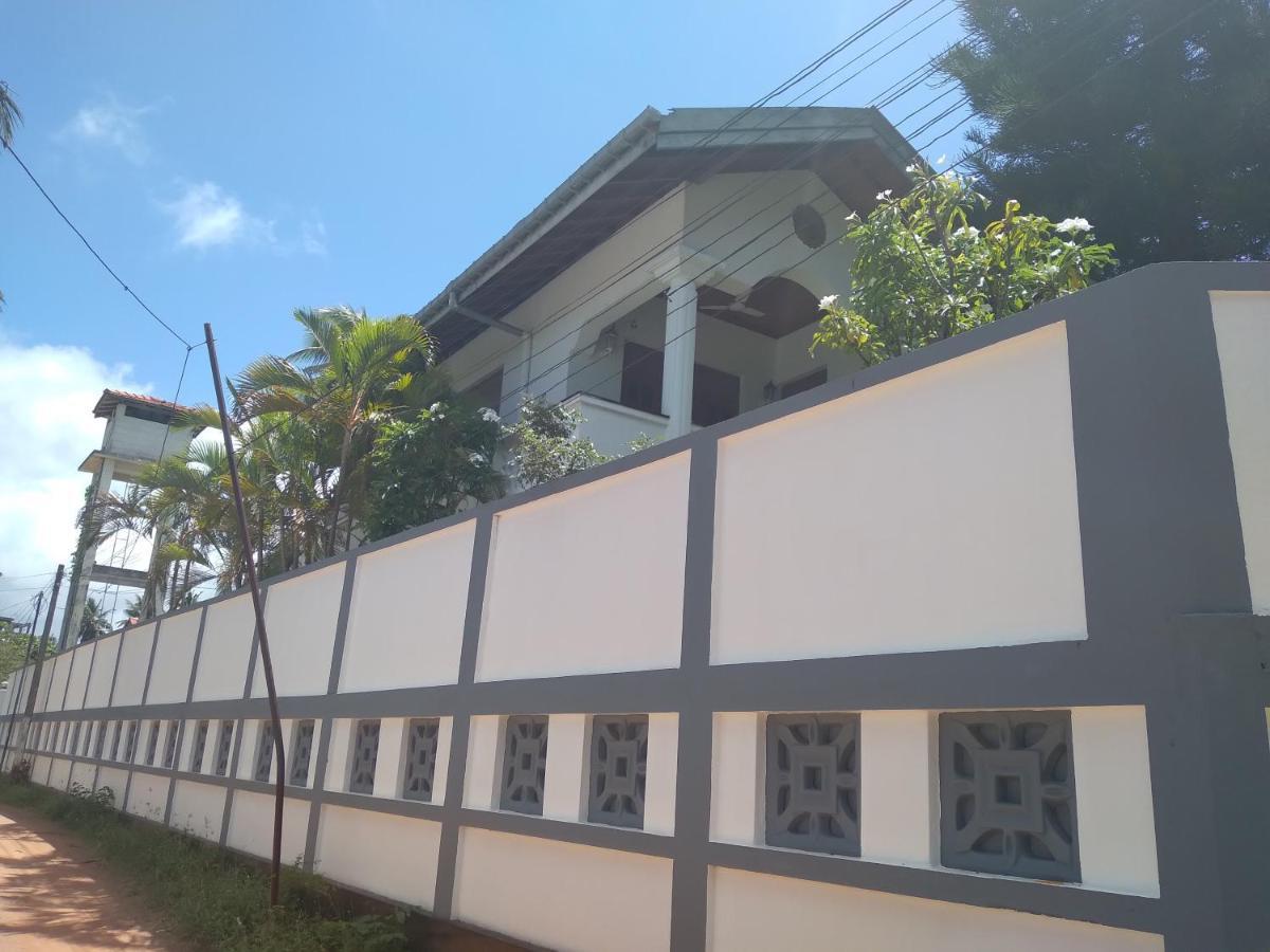 Vijai Resort Negombo Eksteriør billede